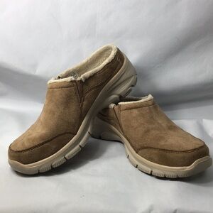 Sketchers Women’s Easy Going Latte Shoes Size 7 Like-NEW Condition